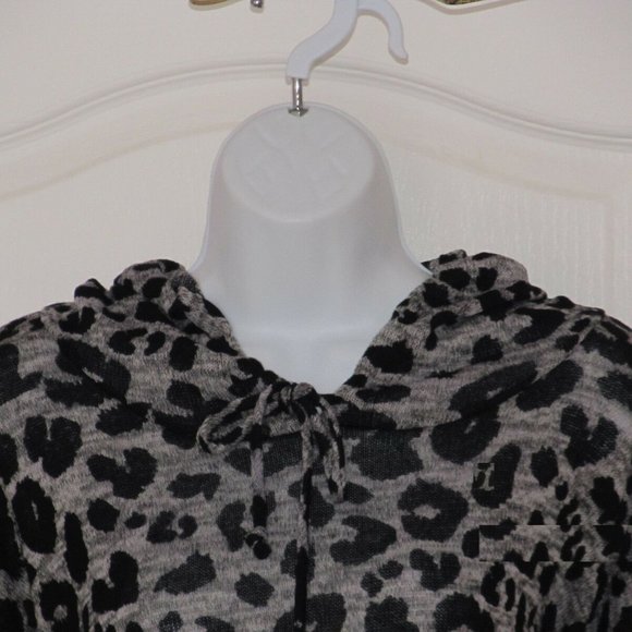 PINKBLUSH SWEATER hooded animal print long New L - Picture 3 of 5